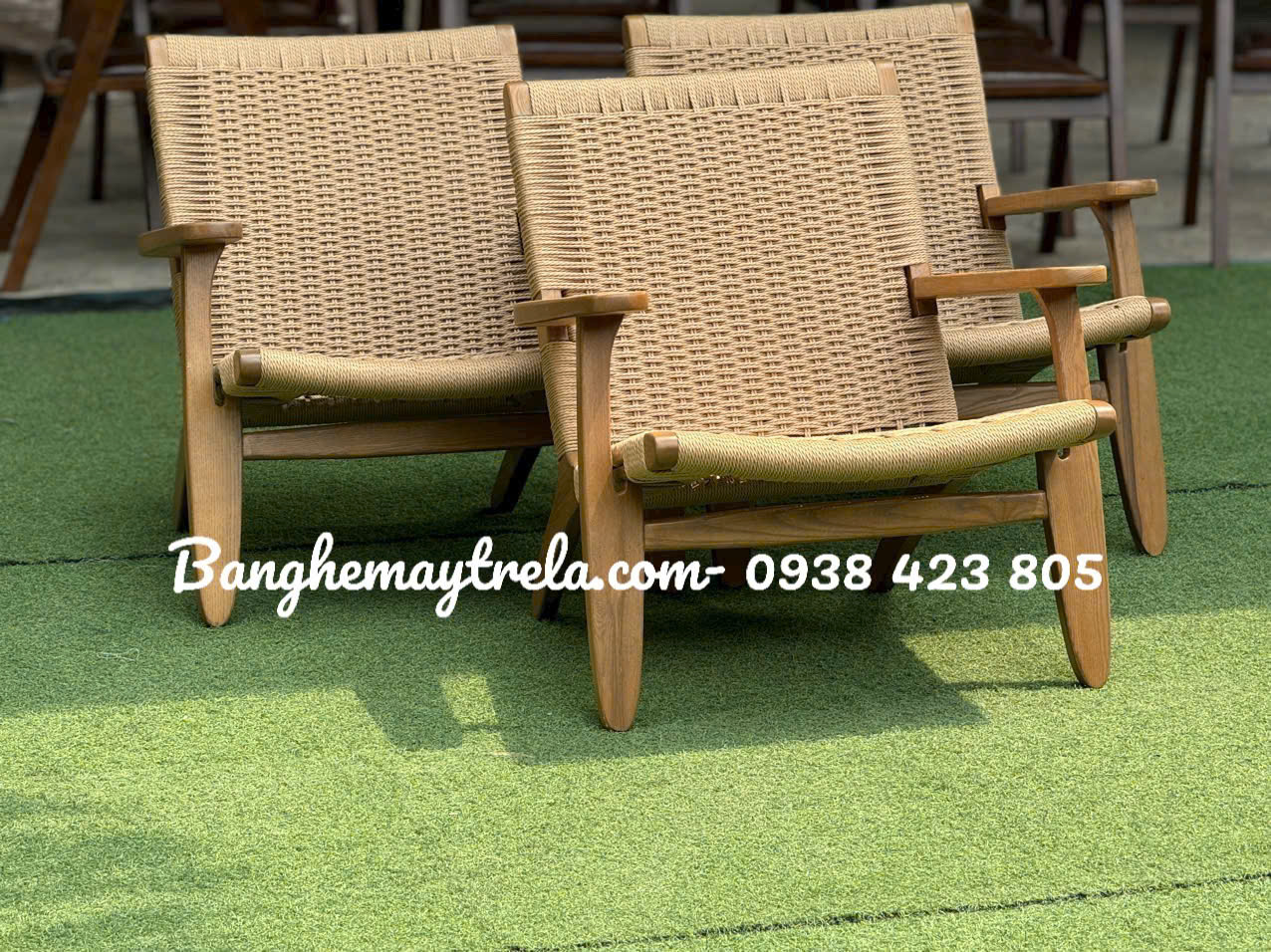 Ghế cafe khung gỗ